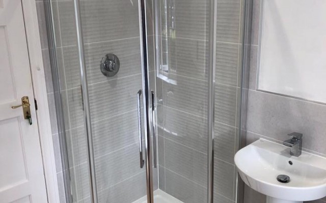 01 - K & L Heating & Bathroom Projects - Quadrant Shower Enclosure with a Concealed Valve Shower and a Pedestal Basin